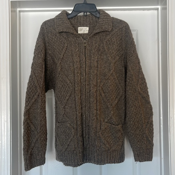 Ecuador Native Knit -  hand made chunky fisherman 100% wool cardigan - size L - Picture 2 of 6